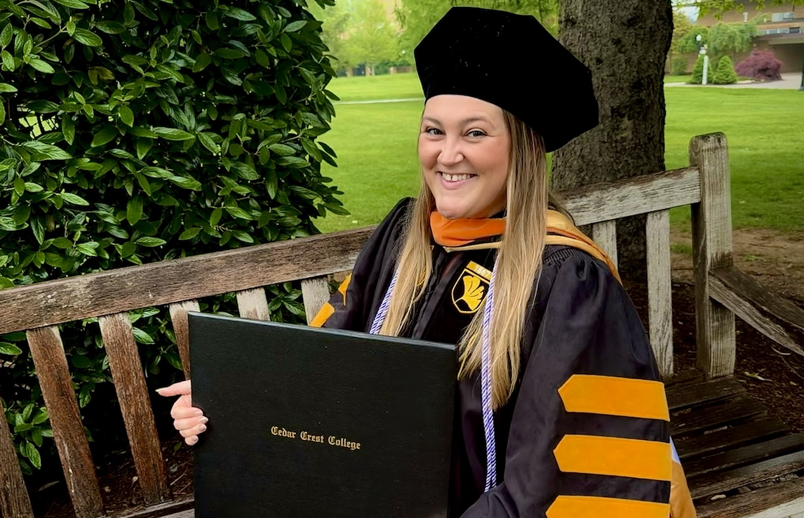 Cedar Crest Nurse Anesthesia Graduate Performs Life-Saving CPR Hours After Graduation Image